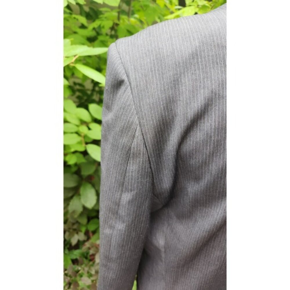 Calvin Klein Men's 42R Gray Pinstripe 100% Wool Blazer Business Suit Jacket - Picture 6 of 12